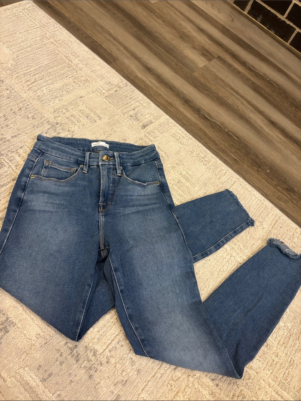Good American High-Rise Medium Blue Jeans